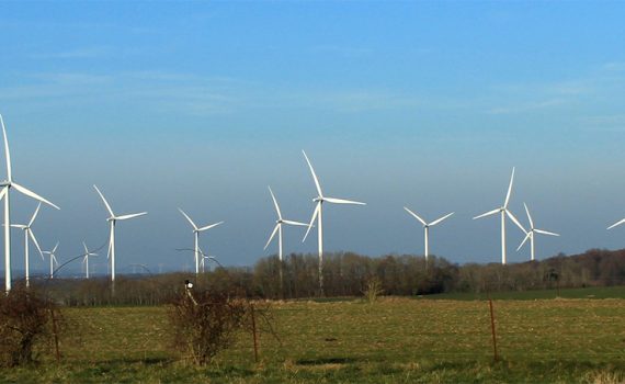 Parc éolien à le quesnoy sur airaines dans la communauté de communes nièvre et somme